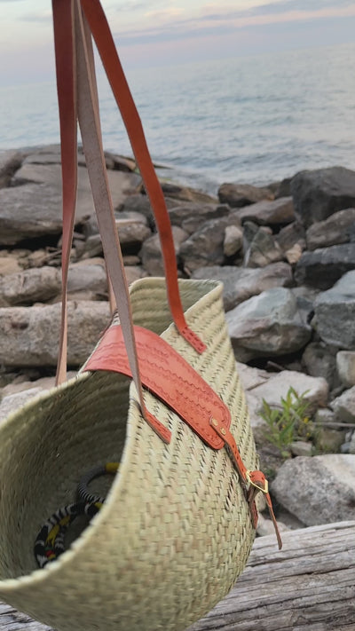 SISAL STRAW AND LEATHER BAGS
